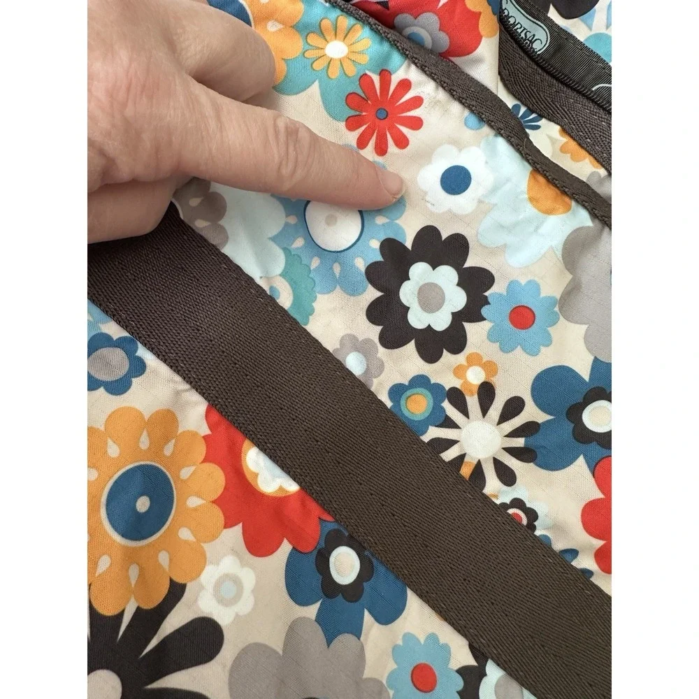 LeSportsac large weekender Flower Power Bright Retro Pop Floral Print Bag 20x15